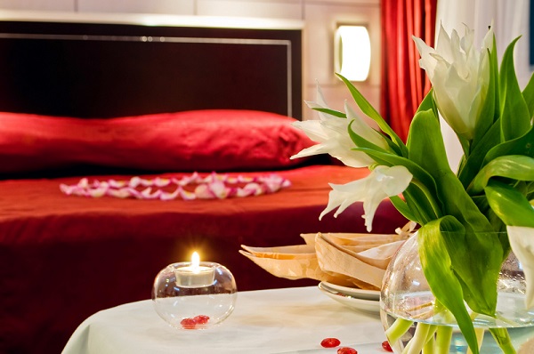 Como adornar la habitacion para una noche romantica 1