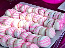 Pink Drizzled White Chocolate Cookies