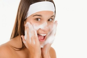 Best Acne Face Wash1 1200x800 c